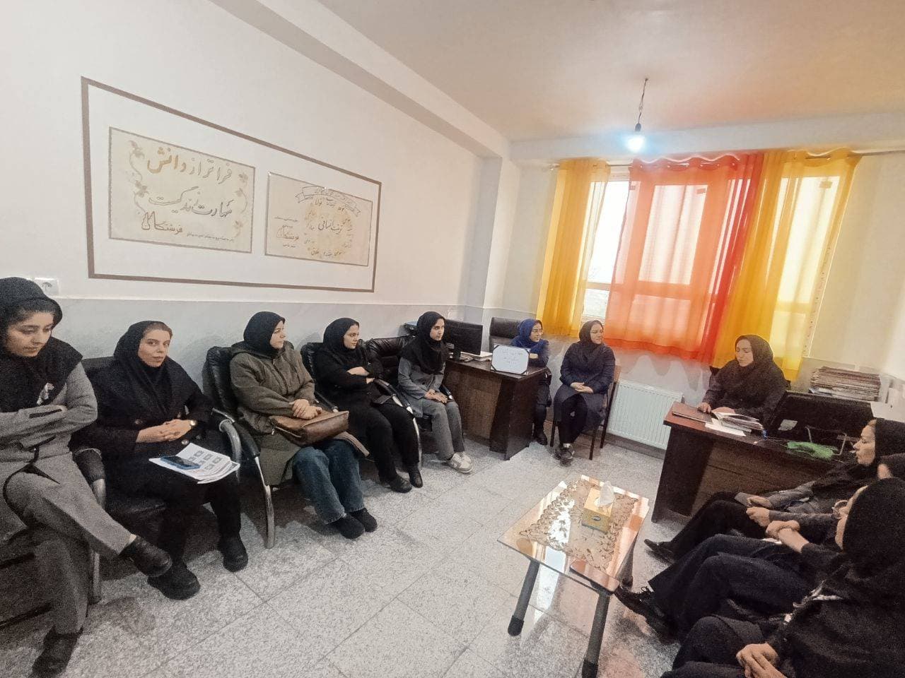 جلسات هفتگی شورای آموزگاران